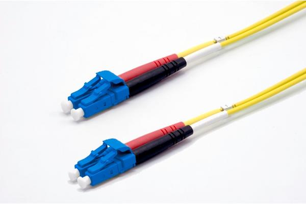 Jarretière zip 2,0mm OS2 G652D LC-UPC/LC-UPC LSZH jaune 20m
