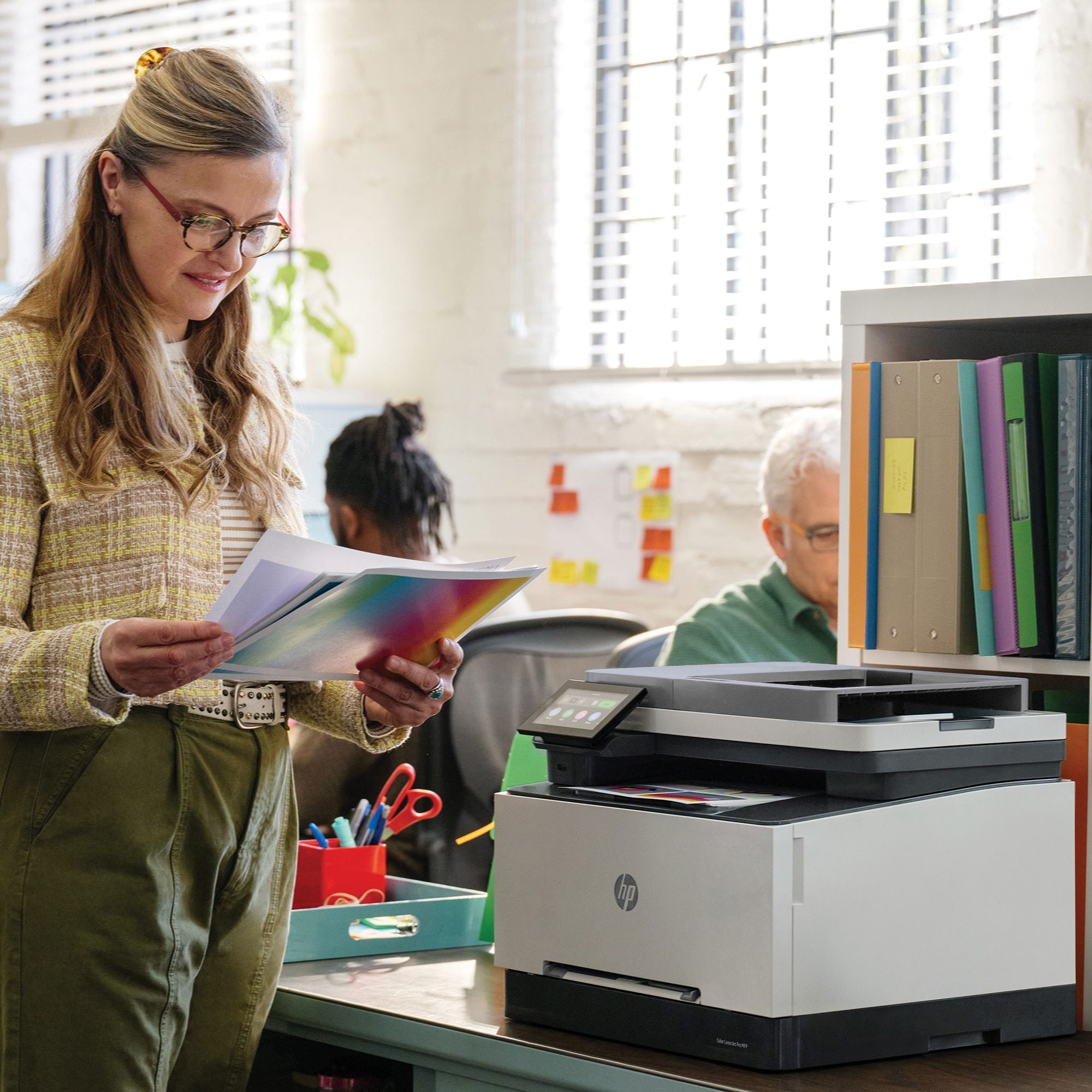 HP LaserJet Pro MFP 3302fdw Couleur - Dispositif multifonction laser couleur - impression, numérisation, copie, 600 x 600 DPI, A4, 25 ppm, Wi-Fi, AirPrint