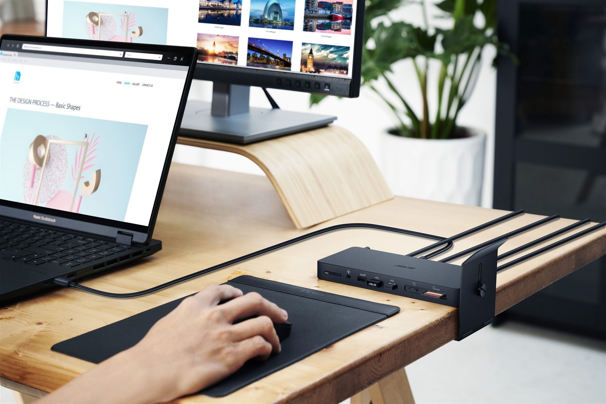 ASUS DC500 TRIPLE 4K TBT4 DOCK/EU 2Years