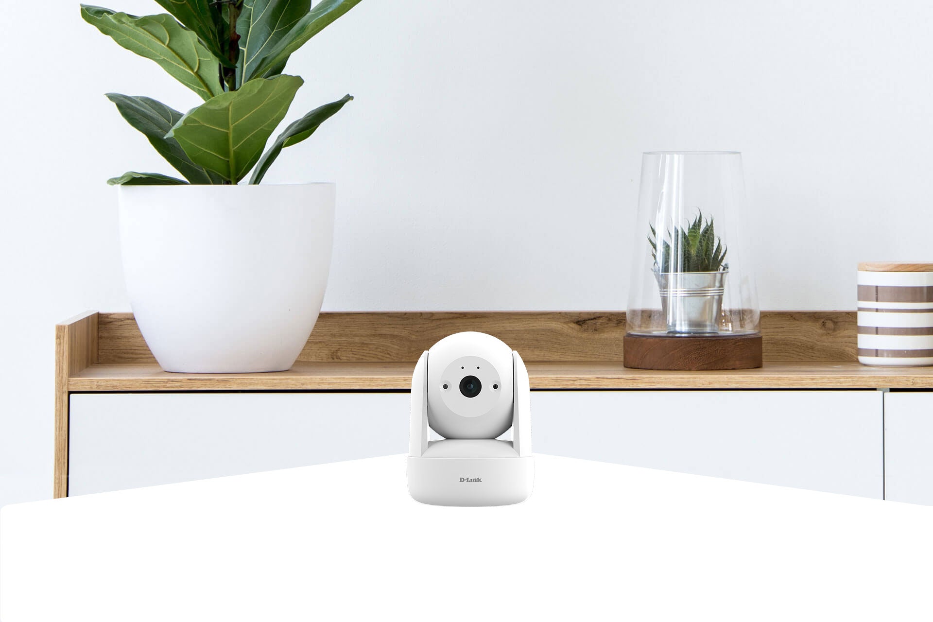 D-LINK mydlink - Full HD Wi-Fi N motorised camera 2 Megapixels