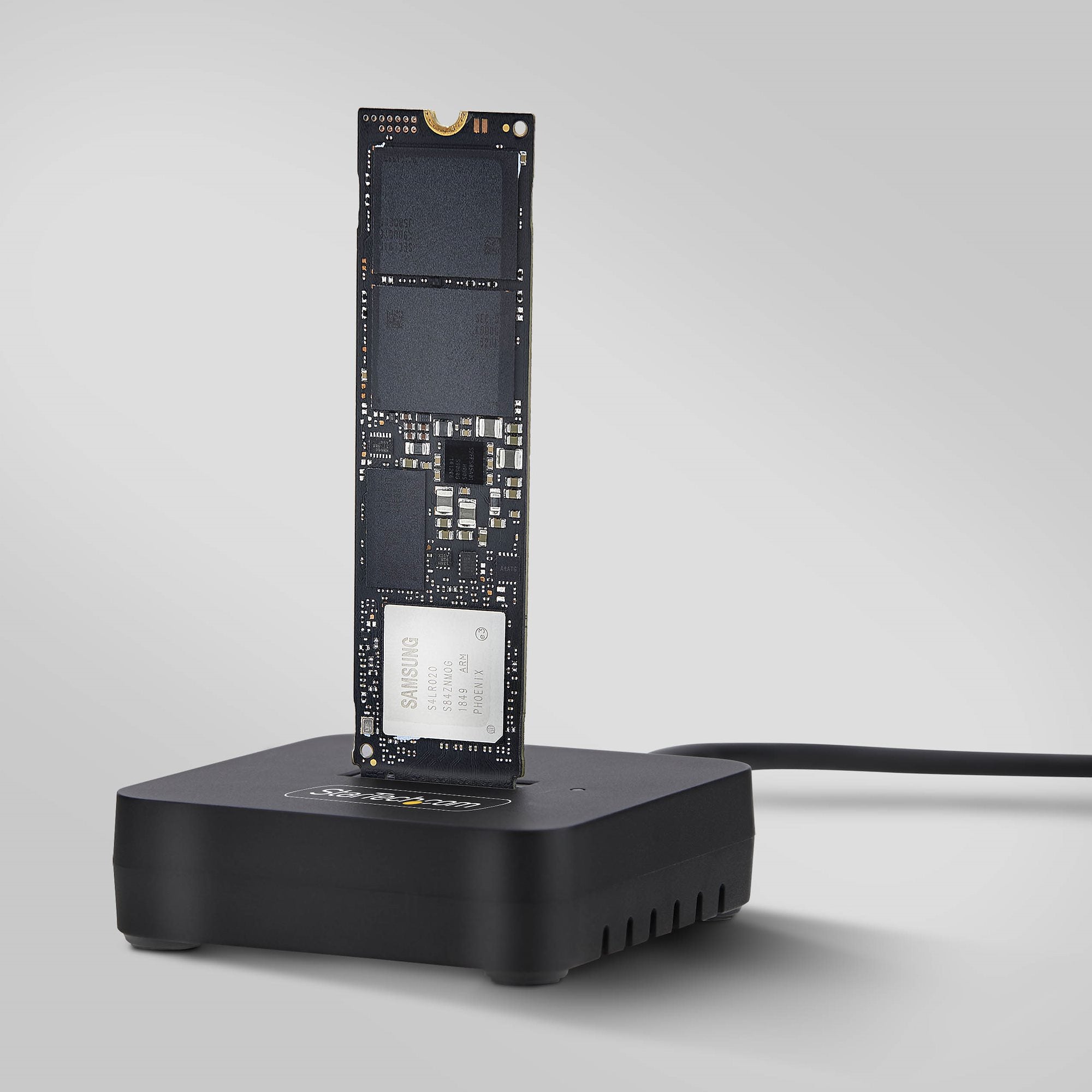 USB-C/USB-A to M.2 NVMe Dock Adapter