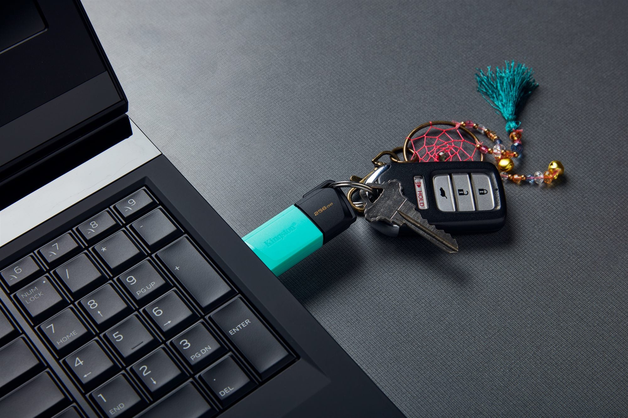 KINGSTON 256Go DataTraveler Exodia M