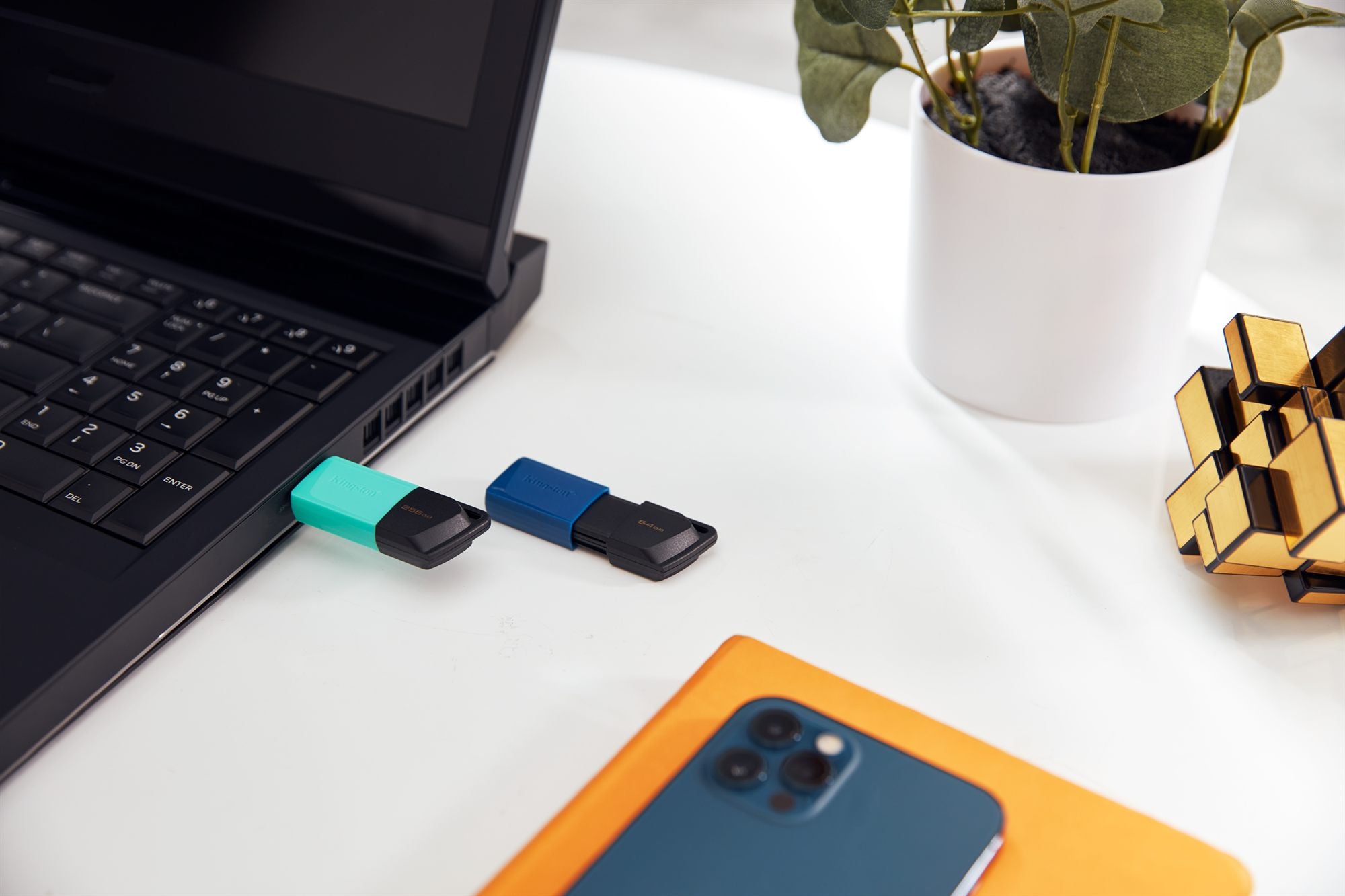 KINGSTON 64Go USB3.2 Gen 1 DataTraveler Exodia M Black + Blue 2 Pieces