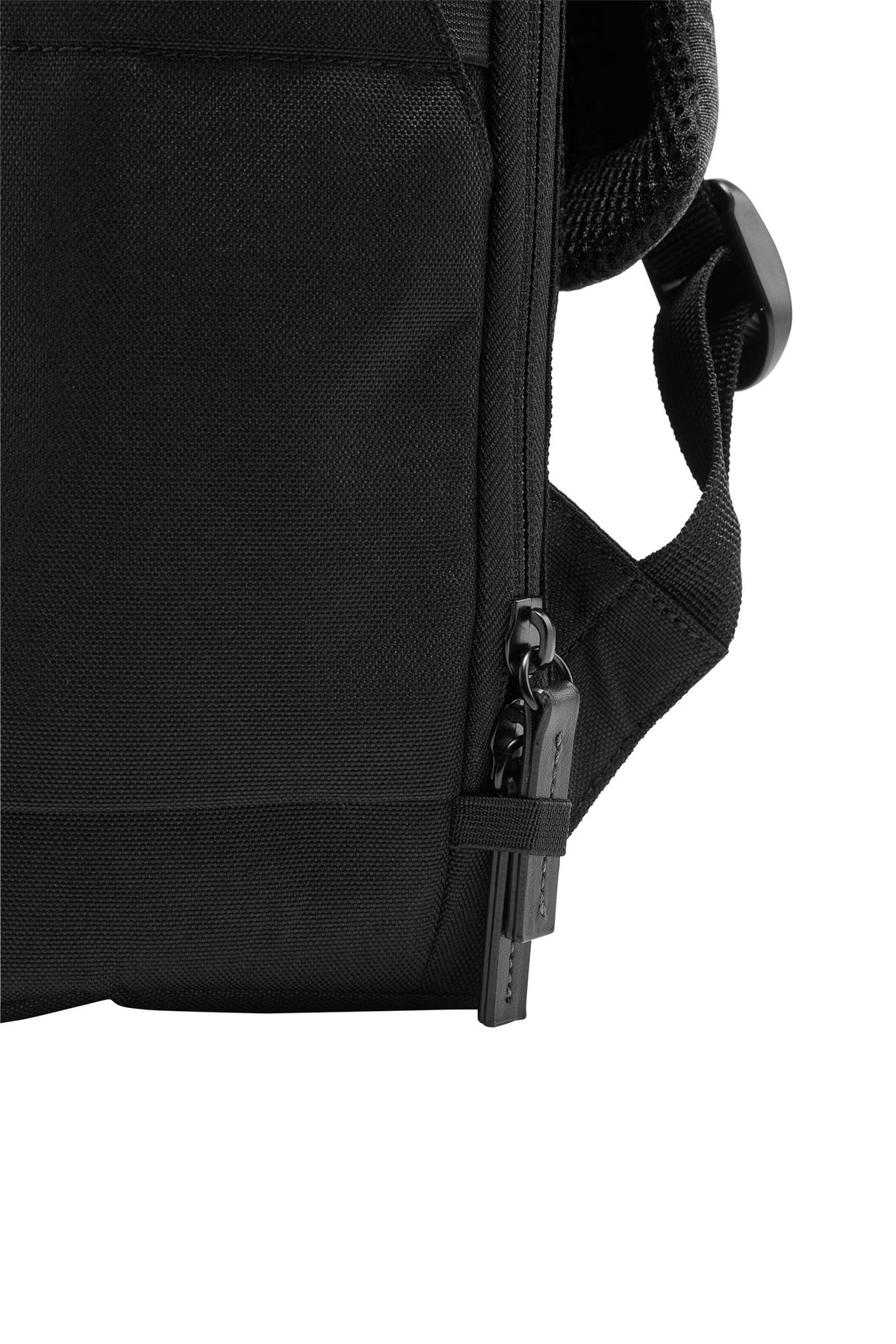 HP Renew Travel 15.6" Laptop Backpack