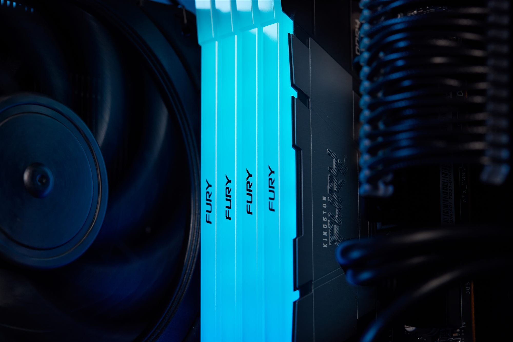KINGSTON 32Go 3600MT/s DDR4 CL18 DIMM FURY Renegade RGB