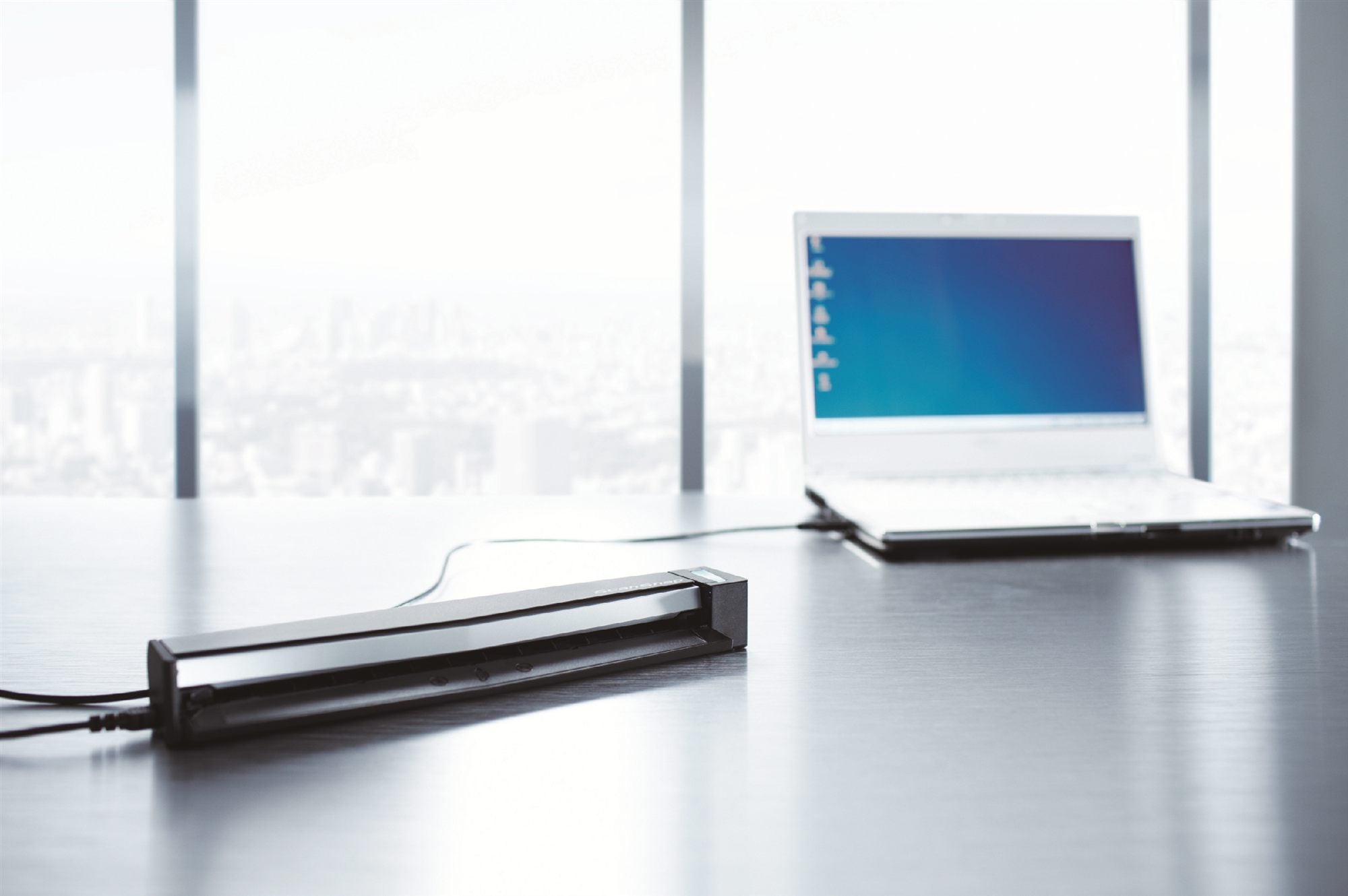 RICOH ScanSnap S1100i Scanner A4 color USB2.0 simplex 5.2sec per page USB Win und Mac ABBYY FineReader (P)