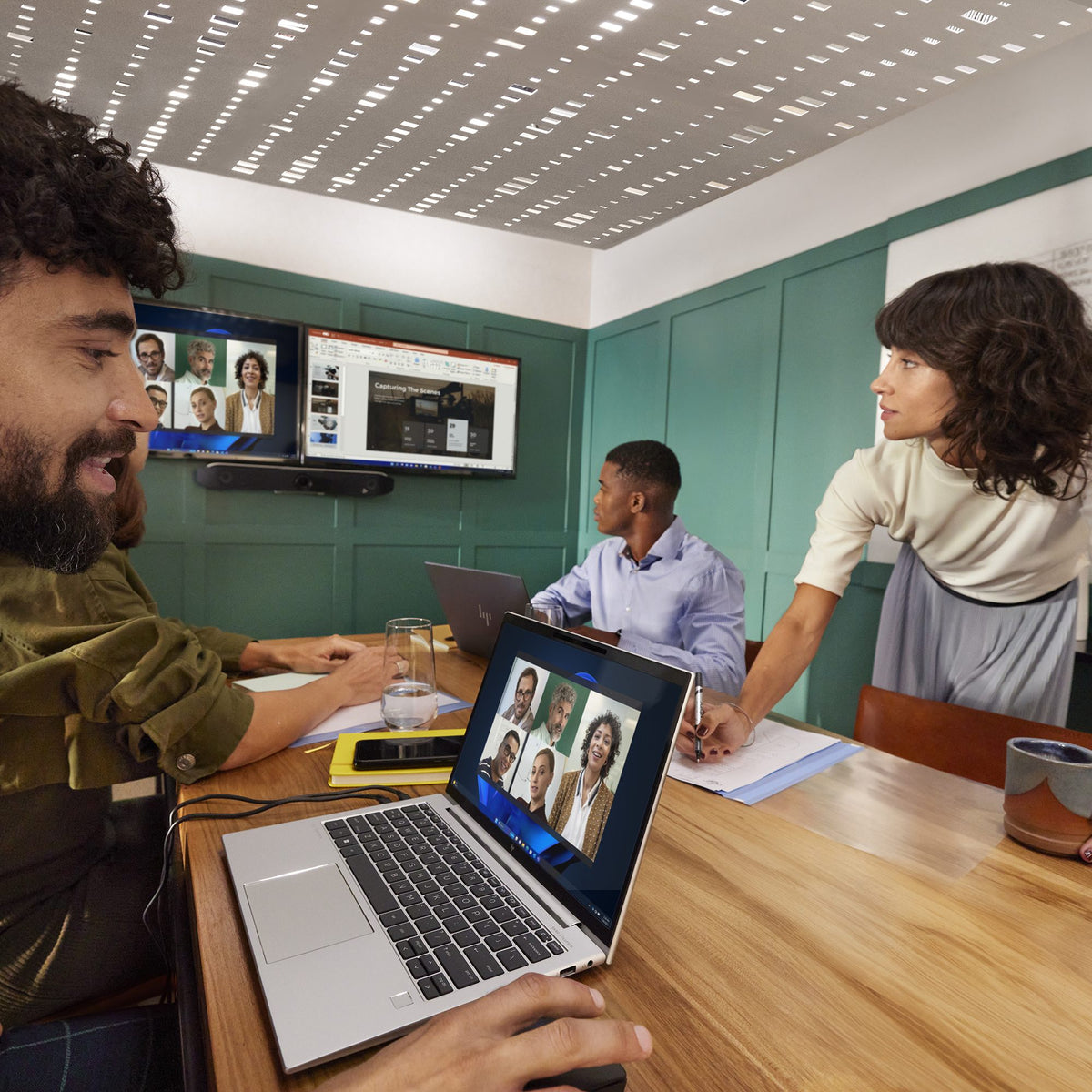 Poly Studio V52 USB Video Bar - EU