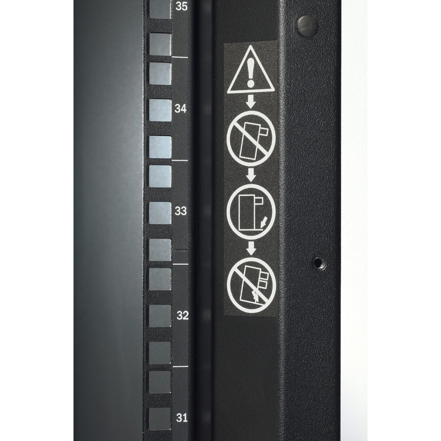 APC NetShelter SX 42U 750mm Wide x 1070mm Deep with Sides Black -2000 lbs. Shock Packaging