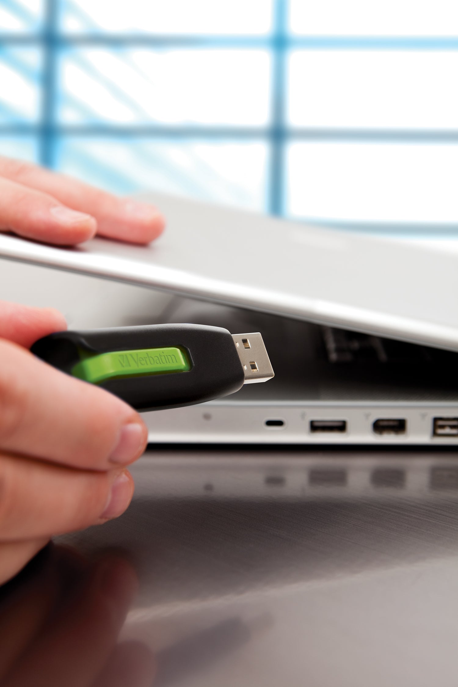 USB Memory/Verbatim V3 USB3.0 16GB Green