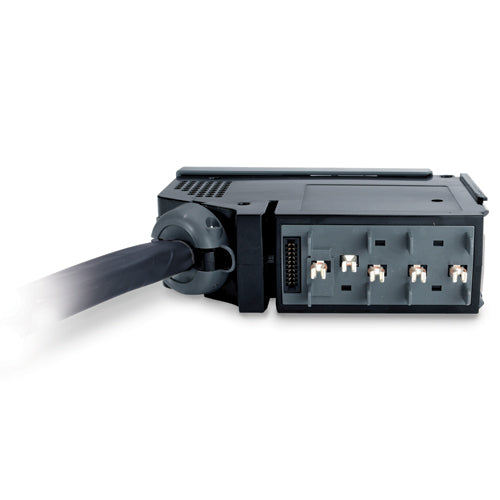 APC IT Power Distribution Module Automatic circuit breaker plug-in module AC 400V 3-phase output connectors 3