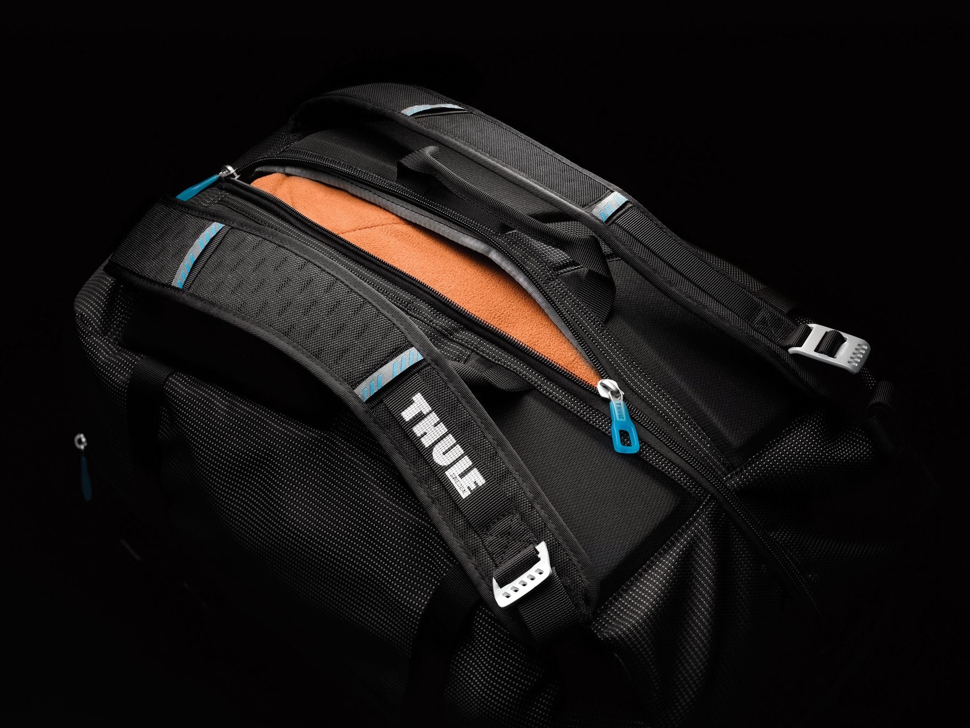 Thule Nylon Duffel-Pack Black w Safezone