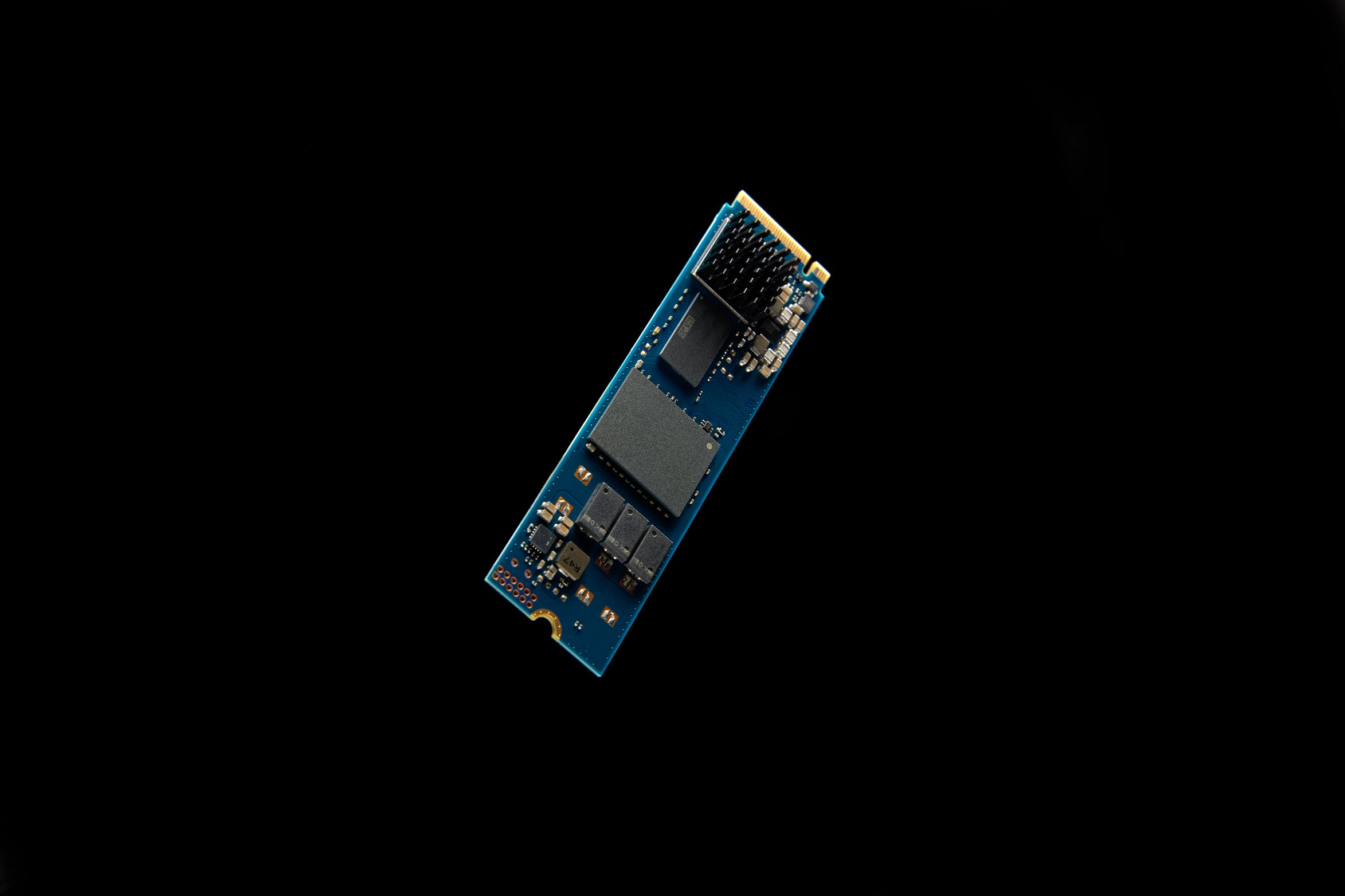 KINGSTON 240Go DC2000B PCIe 4.0 M.2 2280 Enterprise SSD