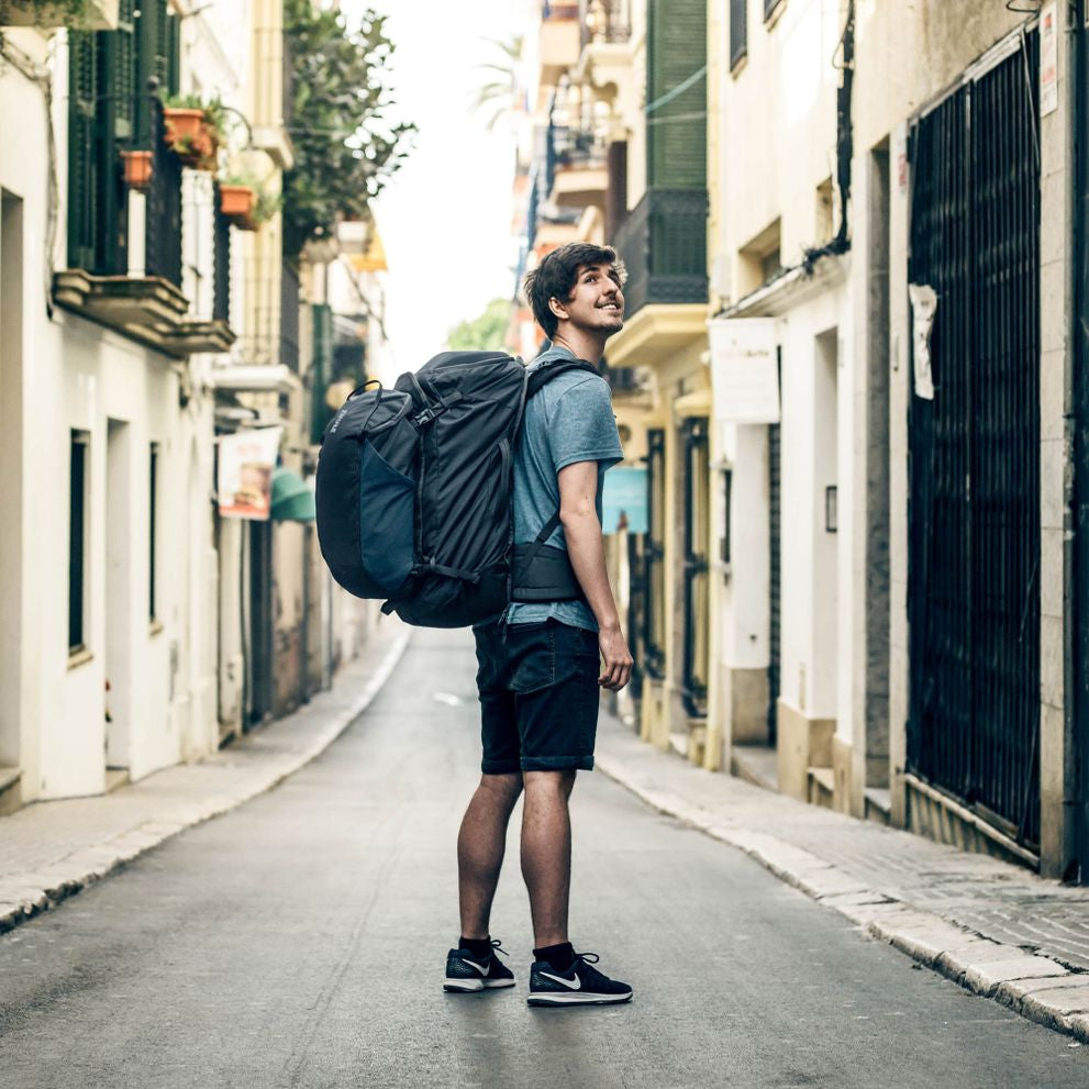 Thule Landmark Travel Pack 70L-Darkest B