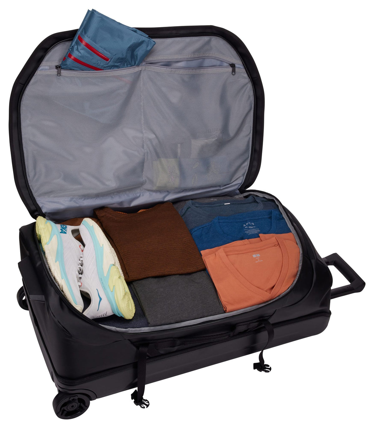 Thule Chasm Recycled Rolling Duffel - Bl