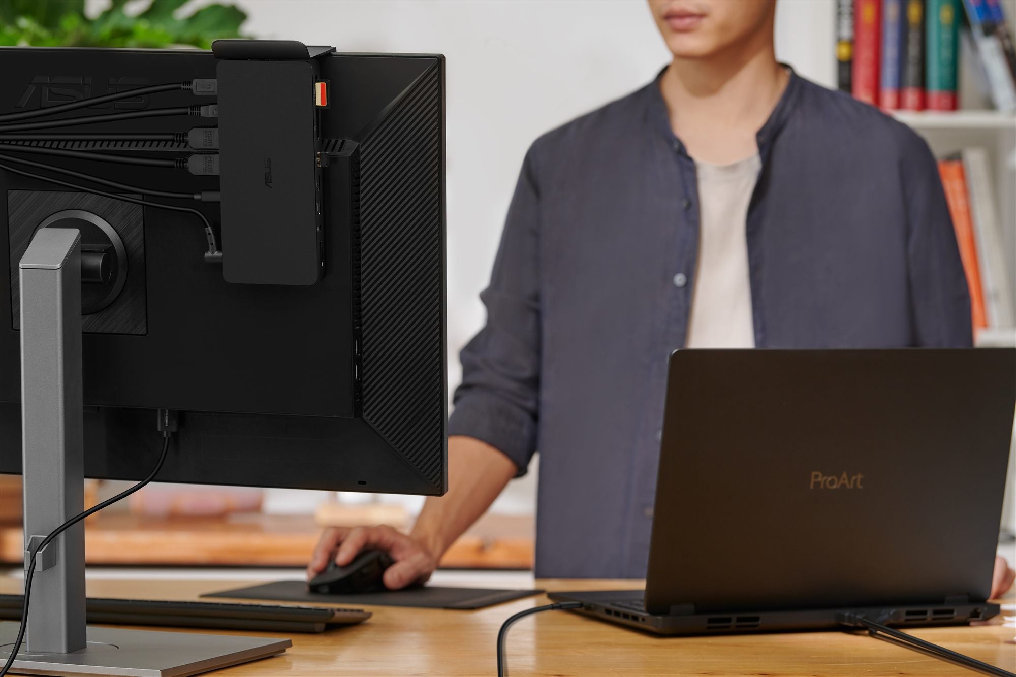 ASUS DC500 TRIPLE 4K TBT4 DOCK/EU 2Years