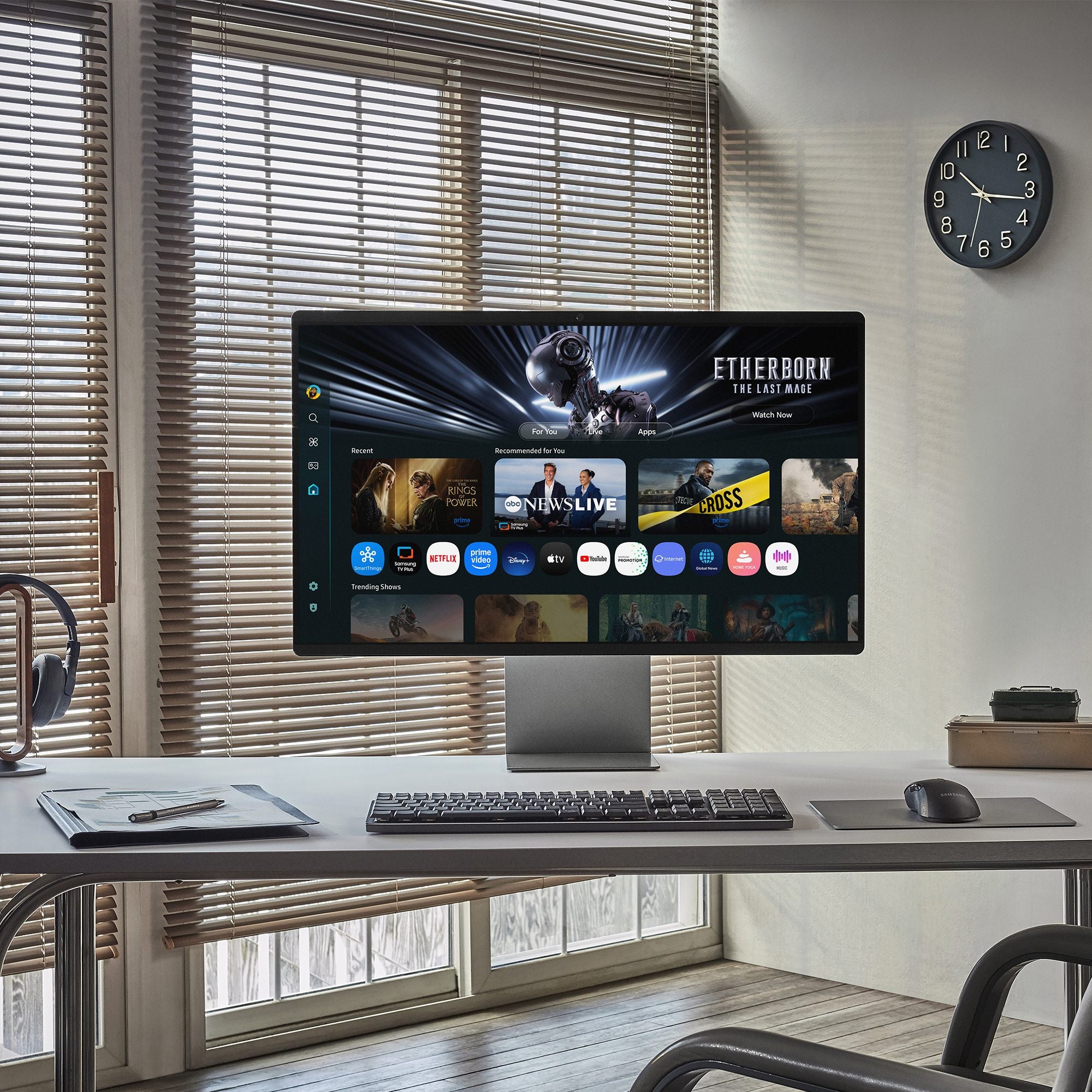 SAMSUNG LS32FM900SUXEN 32p OLED 3840x2160 16:9 HDMI DP USB Silver