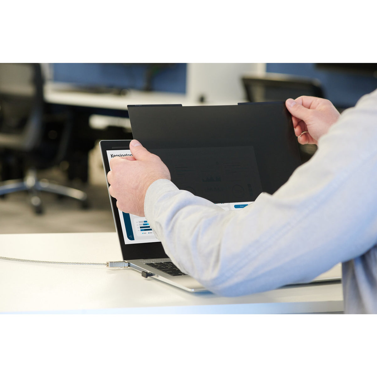 Kensington MagPro Magnetic Privacy 14"