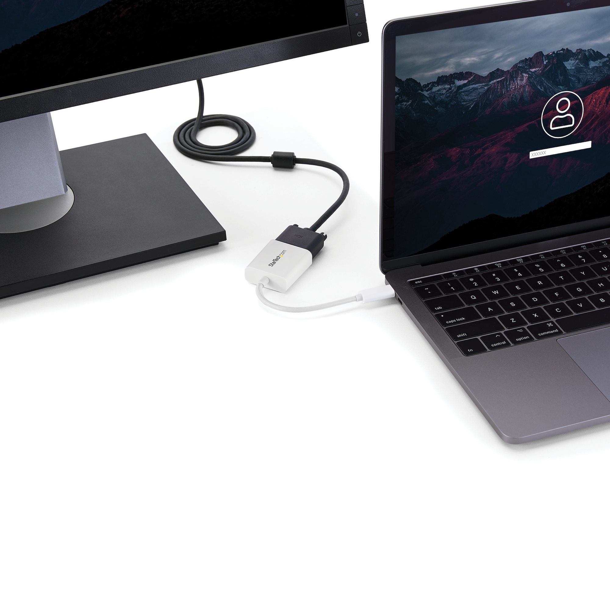 USB-C to VGA Adapter - White