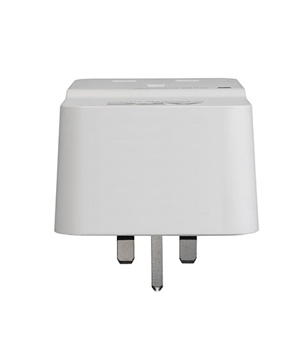 APC SurgeArrest Essential Surge protector AC 230V output connectors 1 United Kingdom white