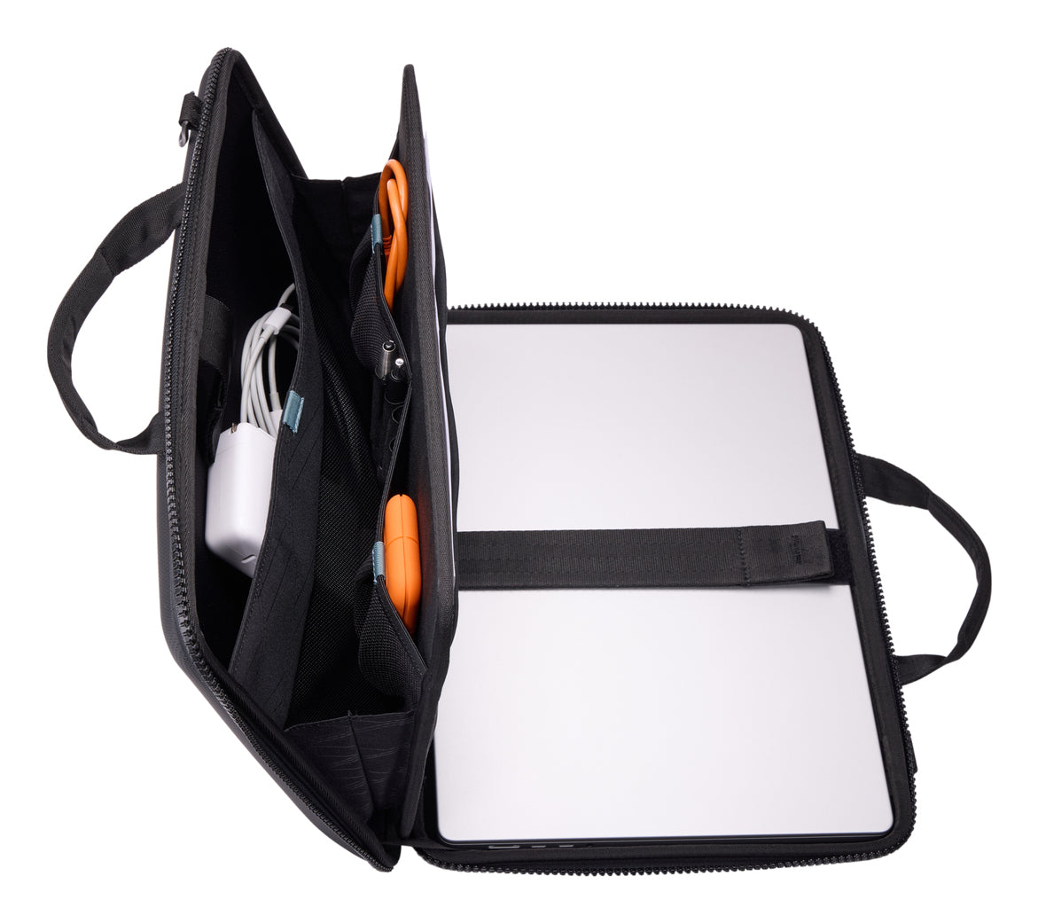 Thule Gauntlet 5 MacBook Attache 16" - B