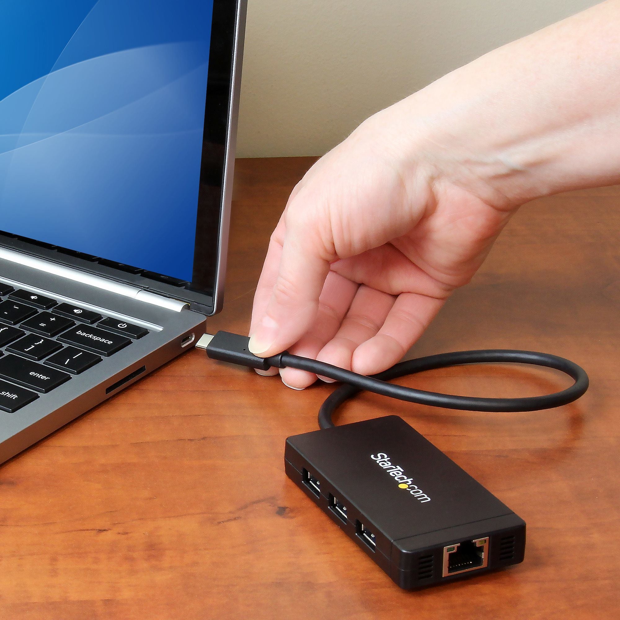 3Port USB C Hub GbE C to A - Power Adapt