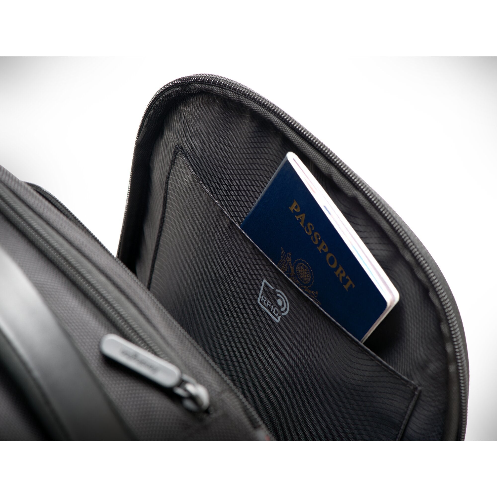 Contour" 2.0 15.6" Business Laptop Backp