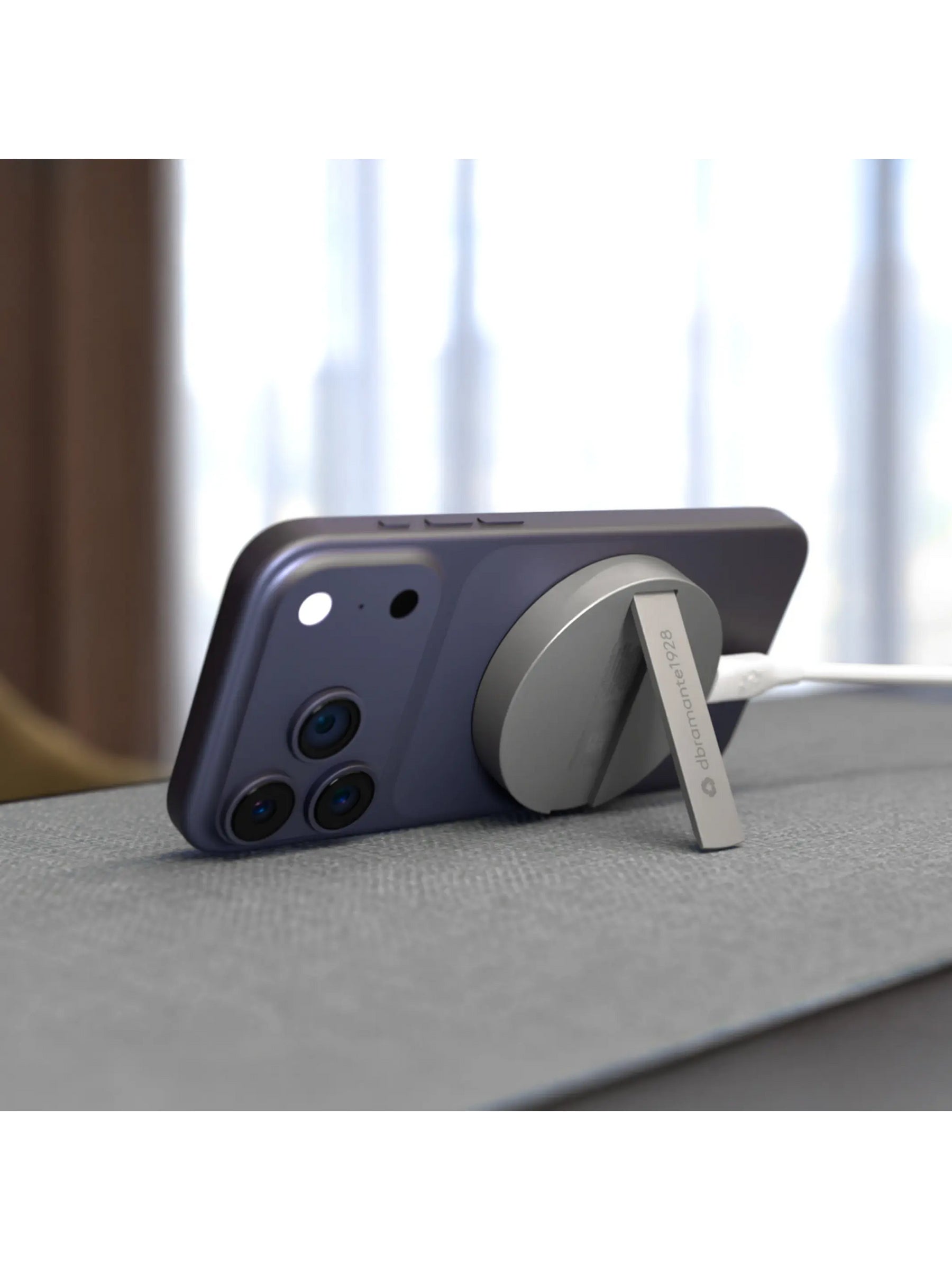 WirelessMagneticChargerw/standQi225WALU