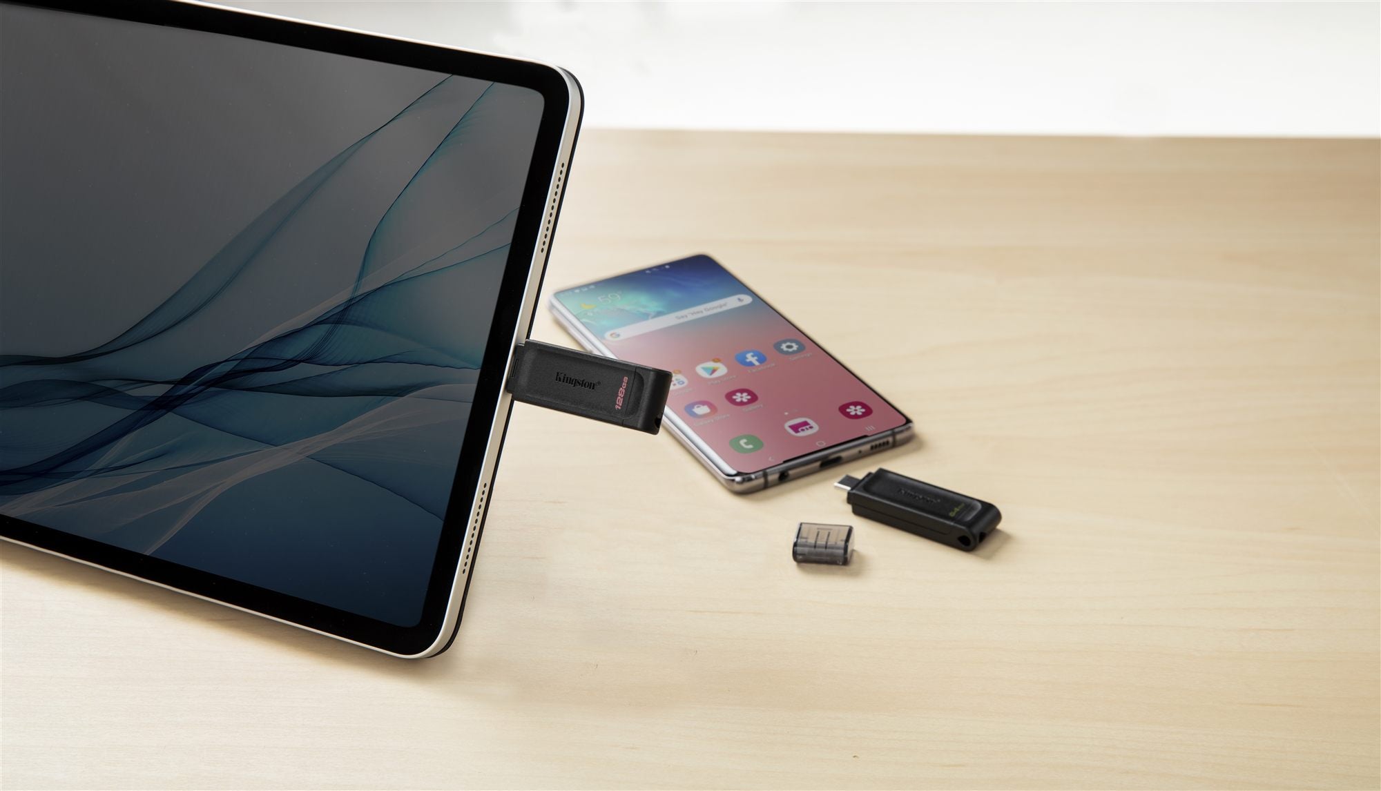 KINGSTON 64Go USB-C 3.2 Gen1 DataTraveler 70