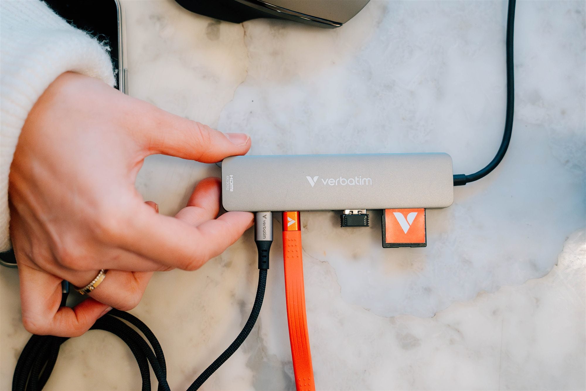 VERBATIM USB-C ESSENTIALS  MULTIPORT HUB 7 PORT WCF (P)