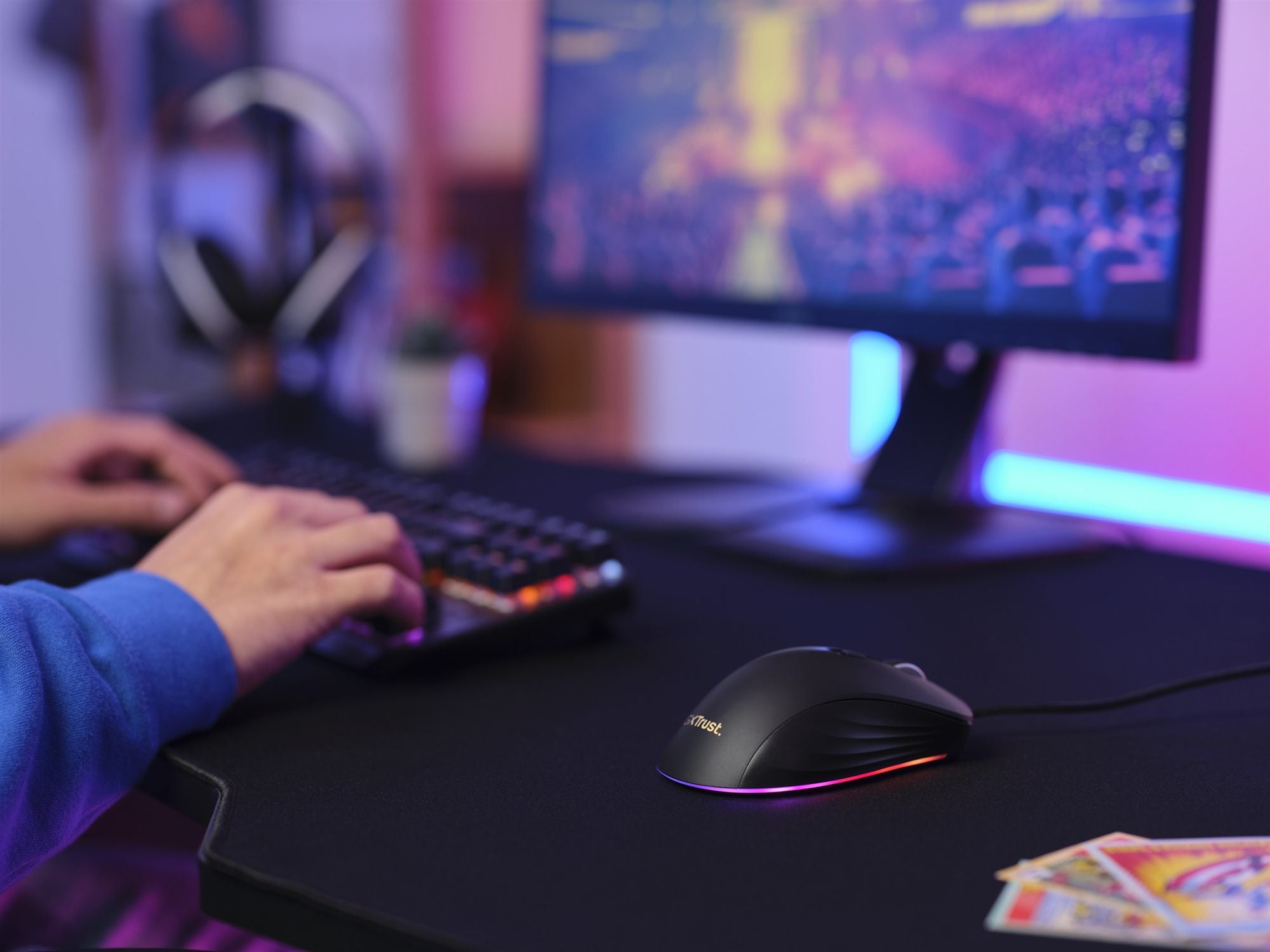 TRUST Souris gaming filaire YBAR+ noire