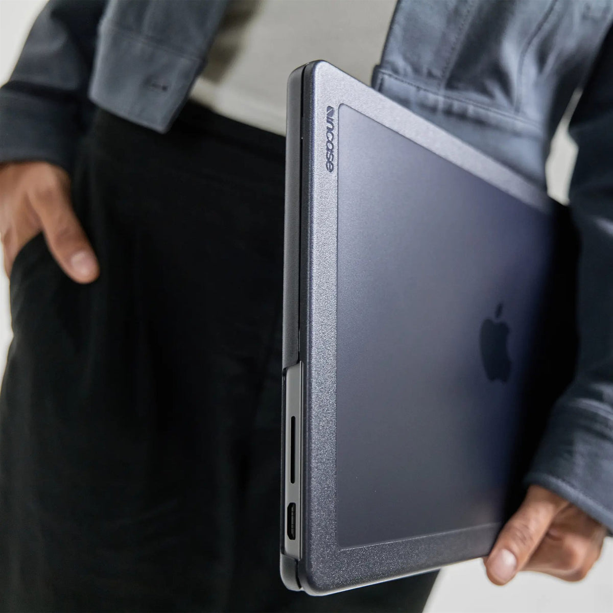 HARDSHELL EDGE CASE MBPRO14 M1/M2/M3/M4