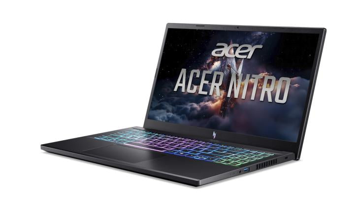 ANV15-A31-R3VA 15" Ryzen7 16/512GB/W11H