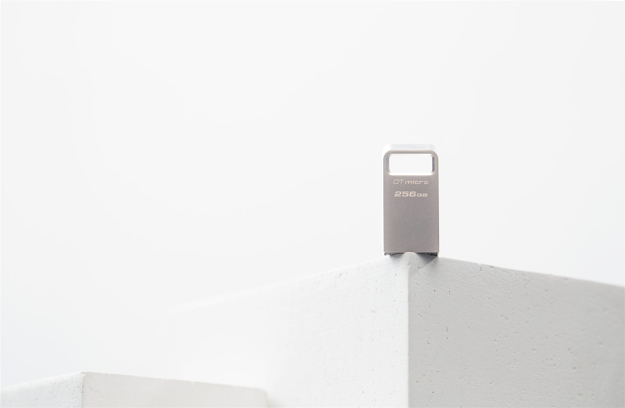 KINGSTON 256Go DataTraveler Micro 200MB/s Metal USB 3.2 Gen 1