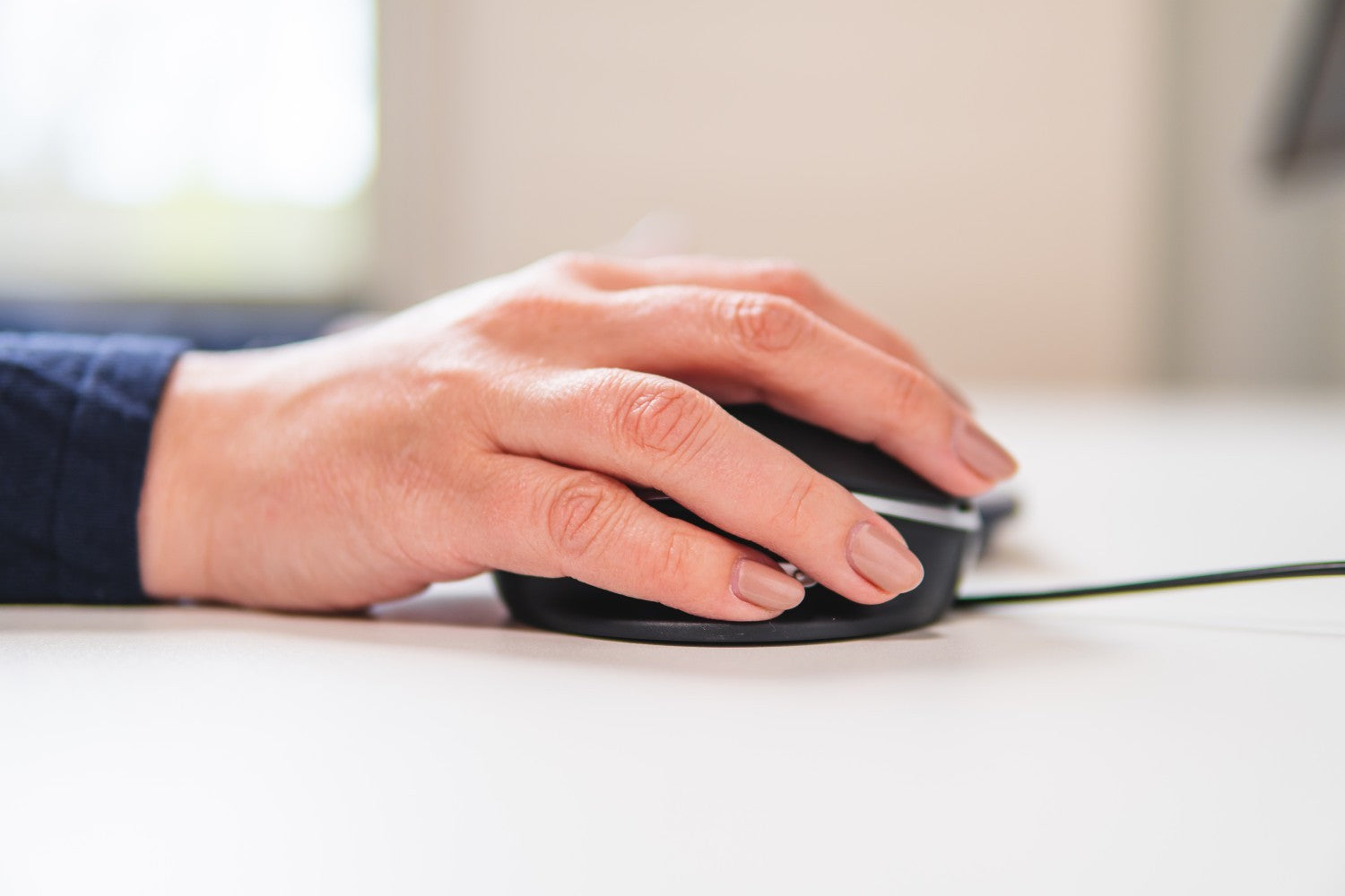 BAKKERELKHUISEN Souris Oyster Mouse filaire