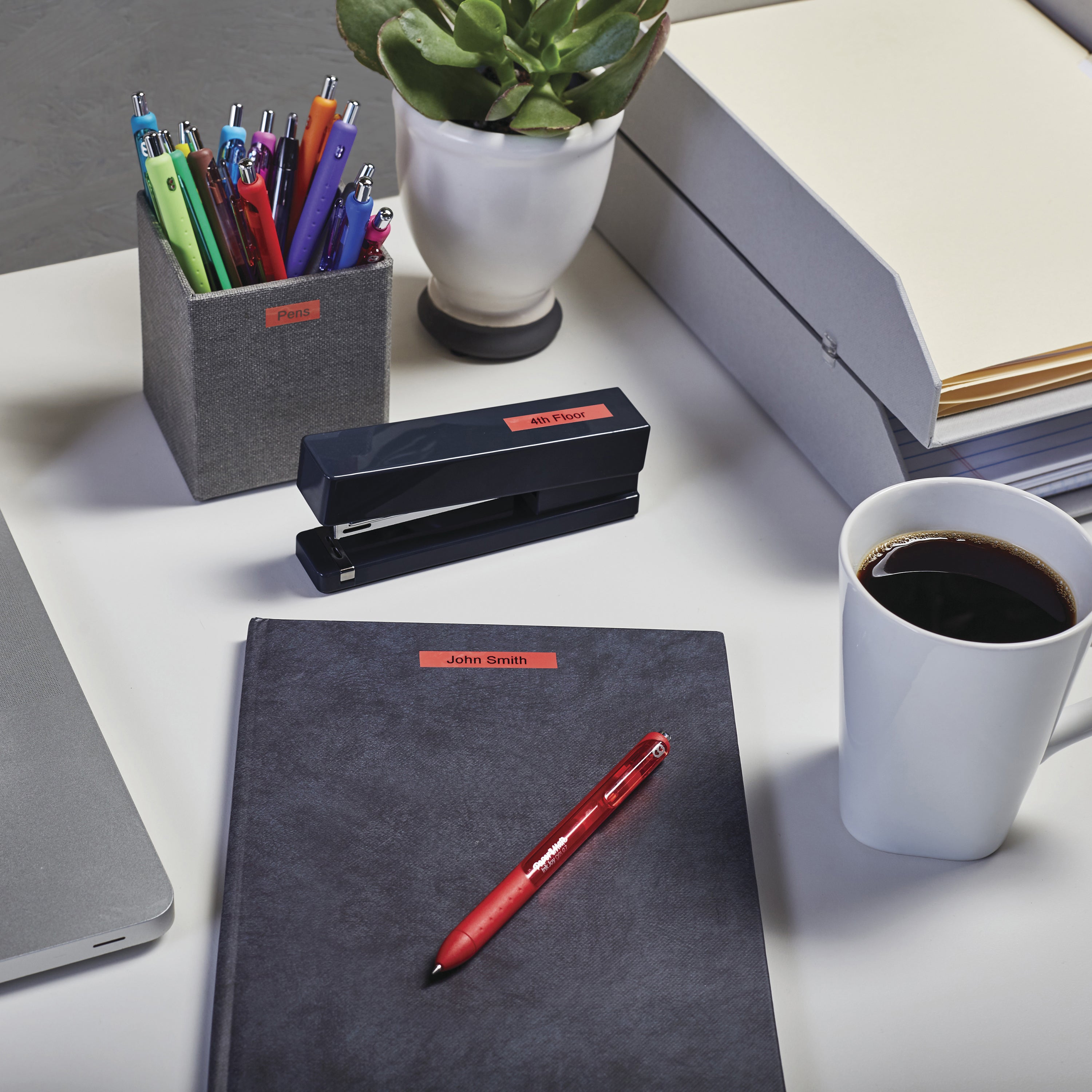 Ruban 9MM noir sur rouge pour LP150/250-LM350/450/210D/220P