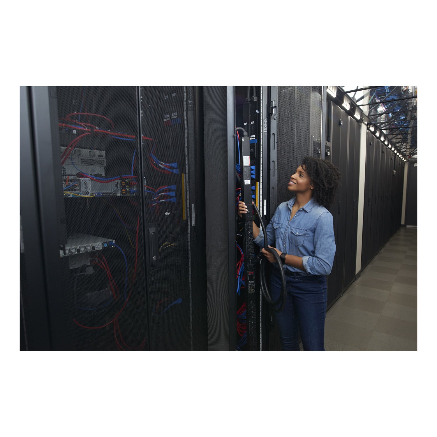 APC Rack PDU 9000 Switched ZeroU 30A