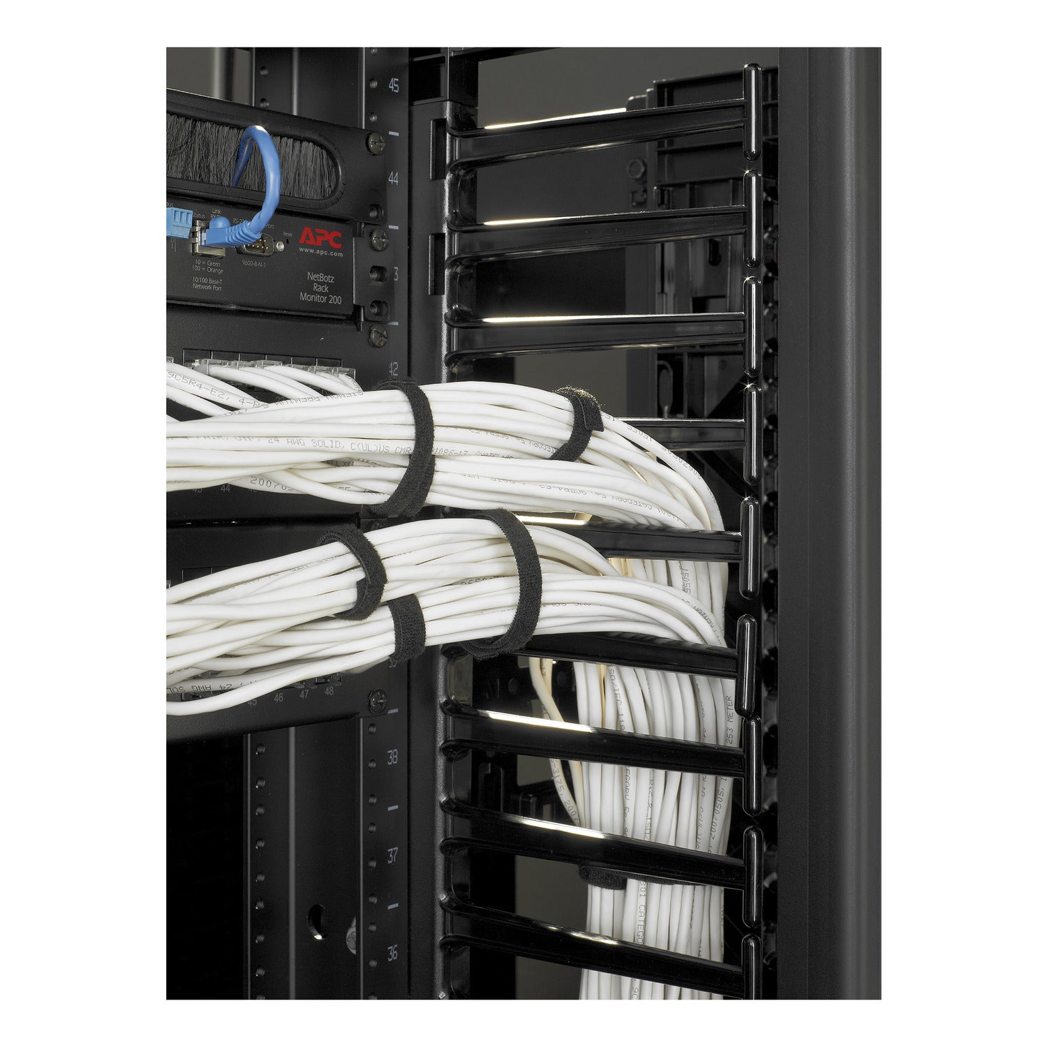 Valueline VertCableManager 2+4 PostRacks