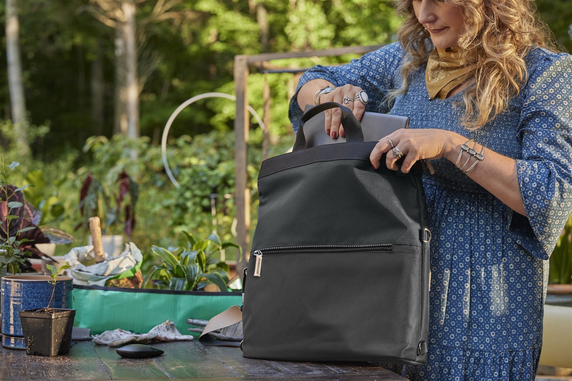 HP 14p Convertible Laptop Backpack Tote