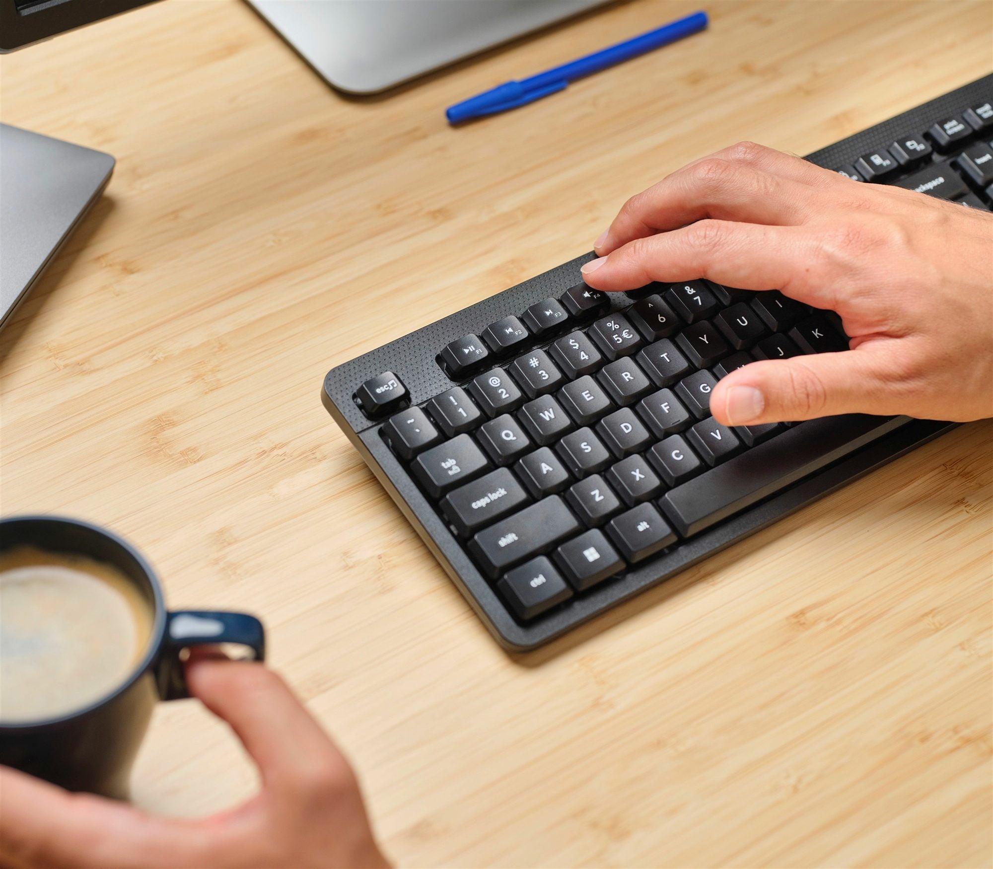 TRUST Clavier sans fil ODY II silencieux (FR)