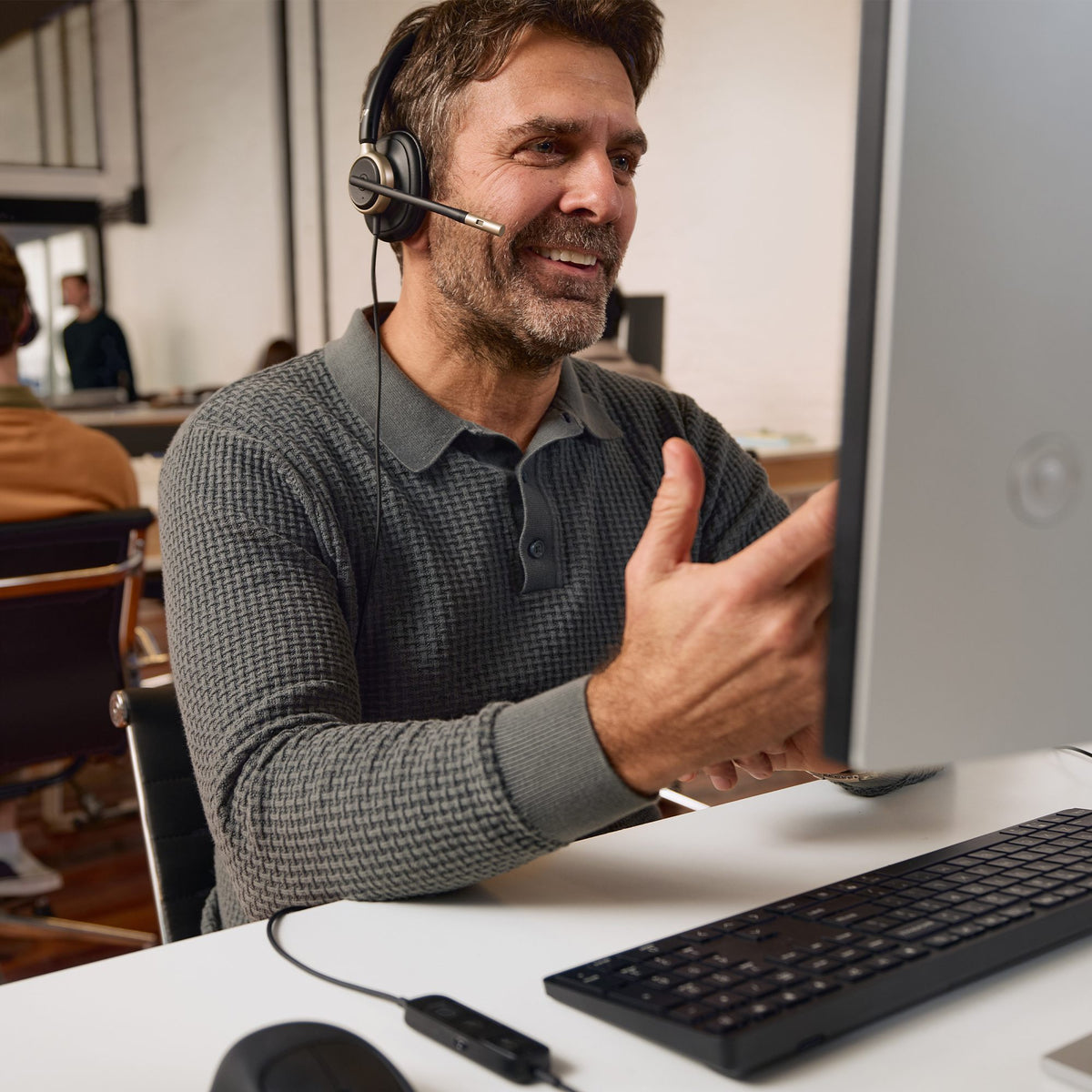 HP Poly Mission 825 Stereo USB Wired Headset Bulk WW
