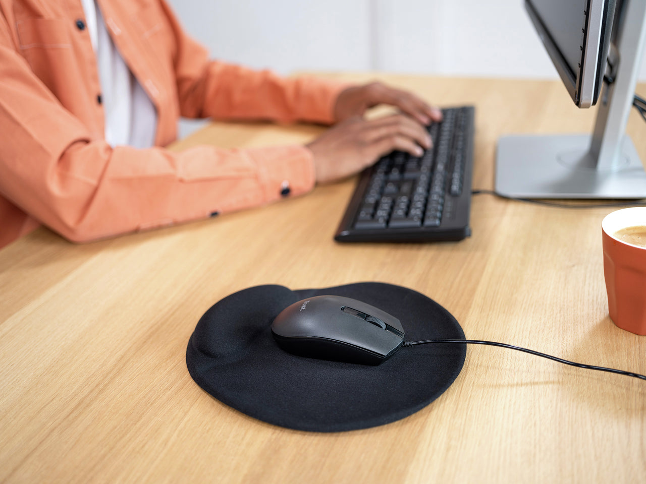 TRUST Souris filaire BASI - Noire