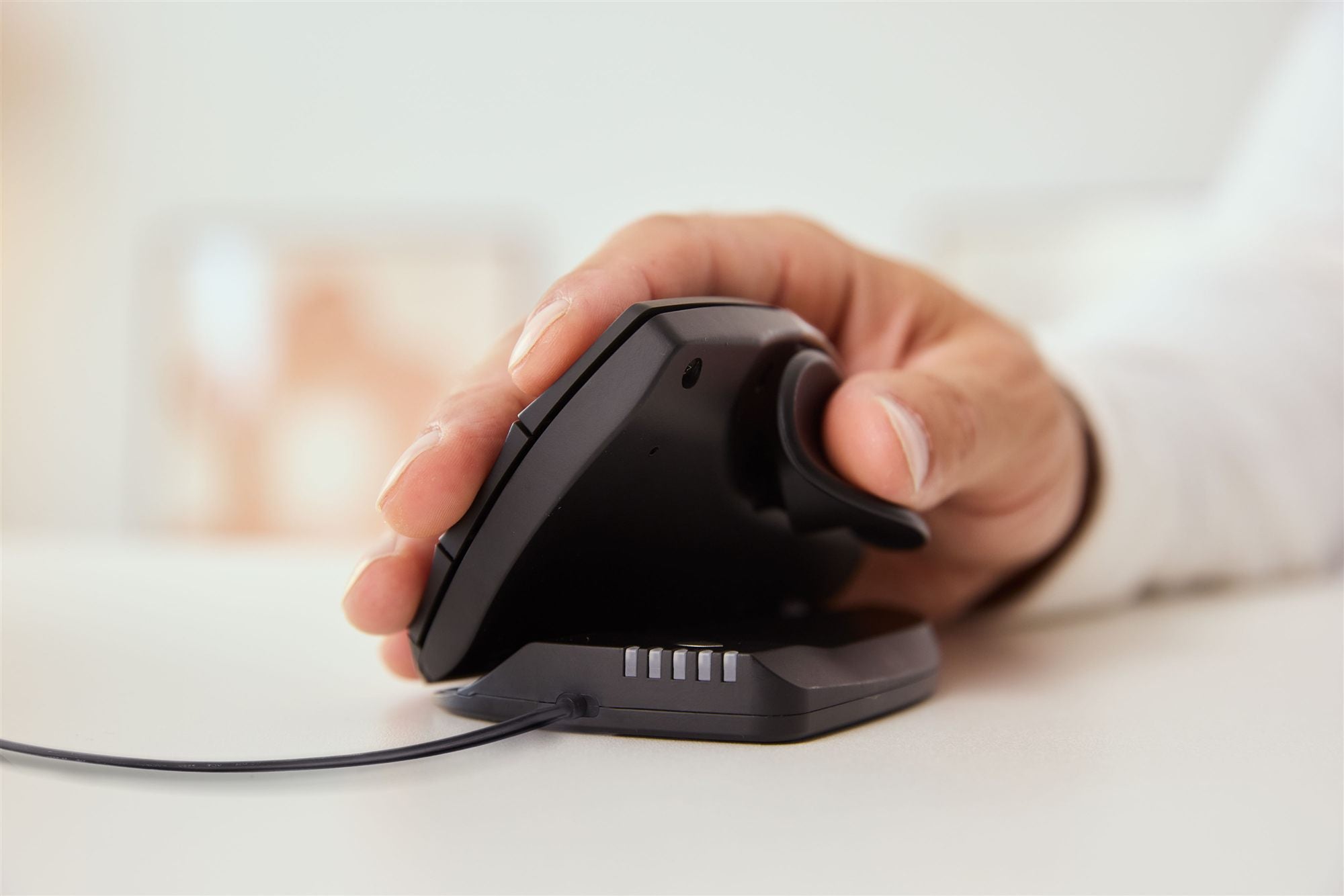 CONTOUR DESIGN Souris verticale Unimouse filaire droitier