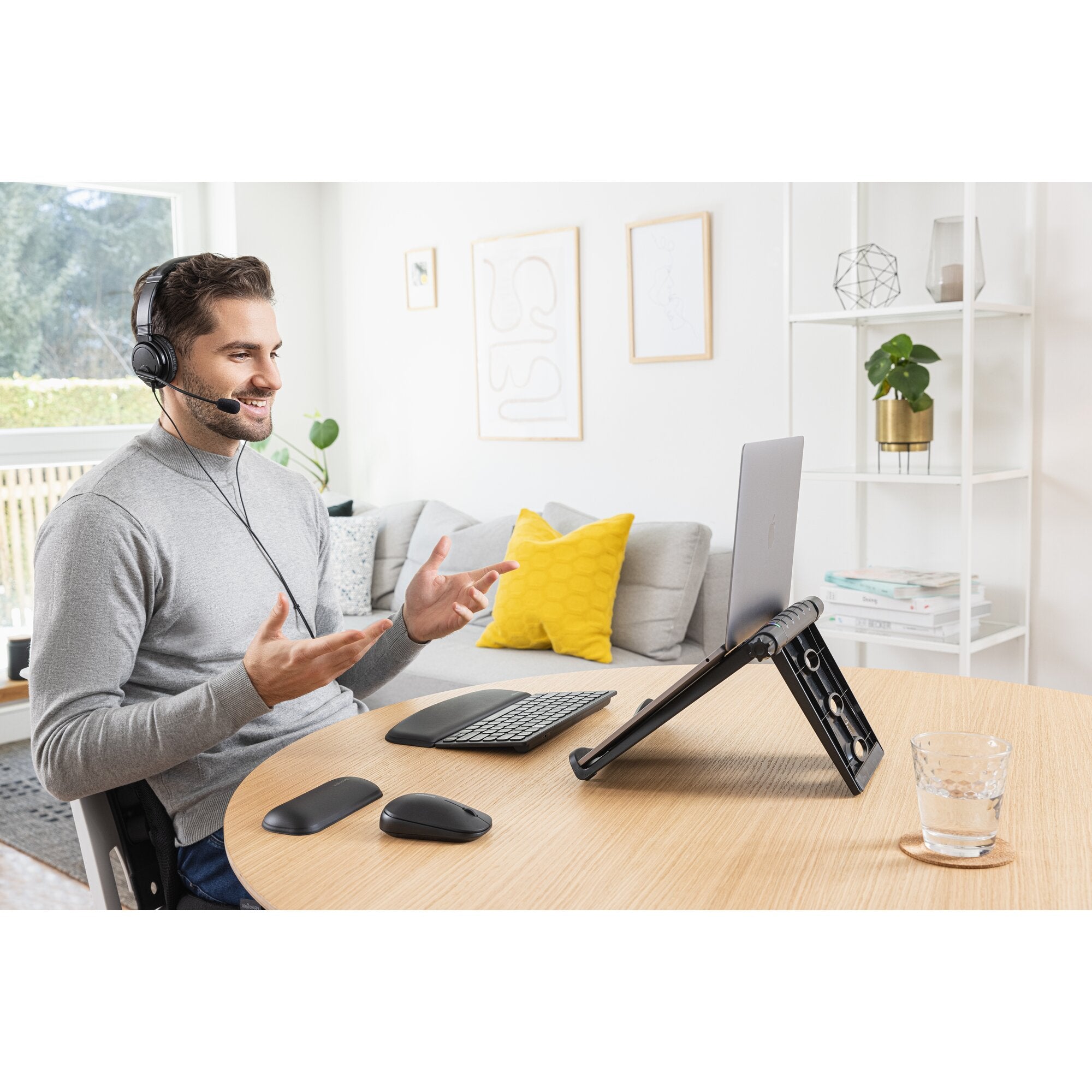 Kensington SmartFit Easy Riser Stand