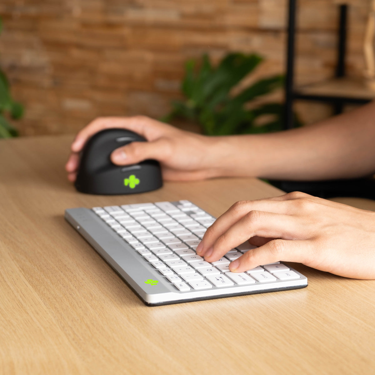 R-GO TOOLS Clavier Ergo Compact Break, Bluetooth blanc/arg