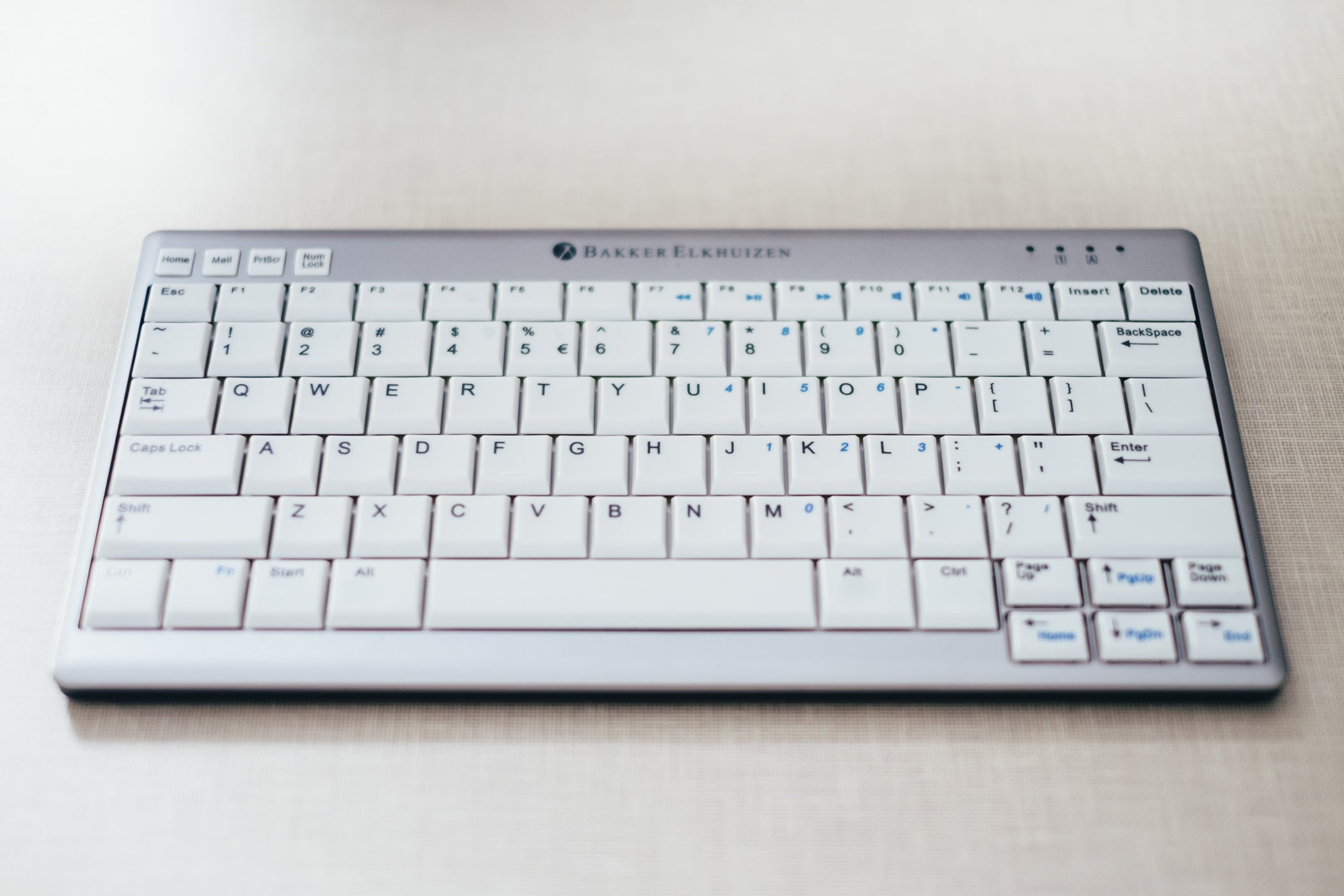 BAKKERELKHUISEN Clavier Compact UltraBoard 950 (BE)