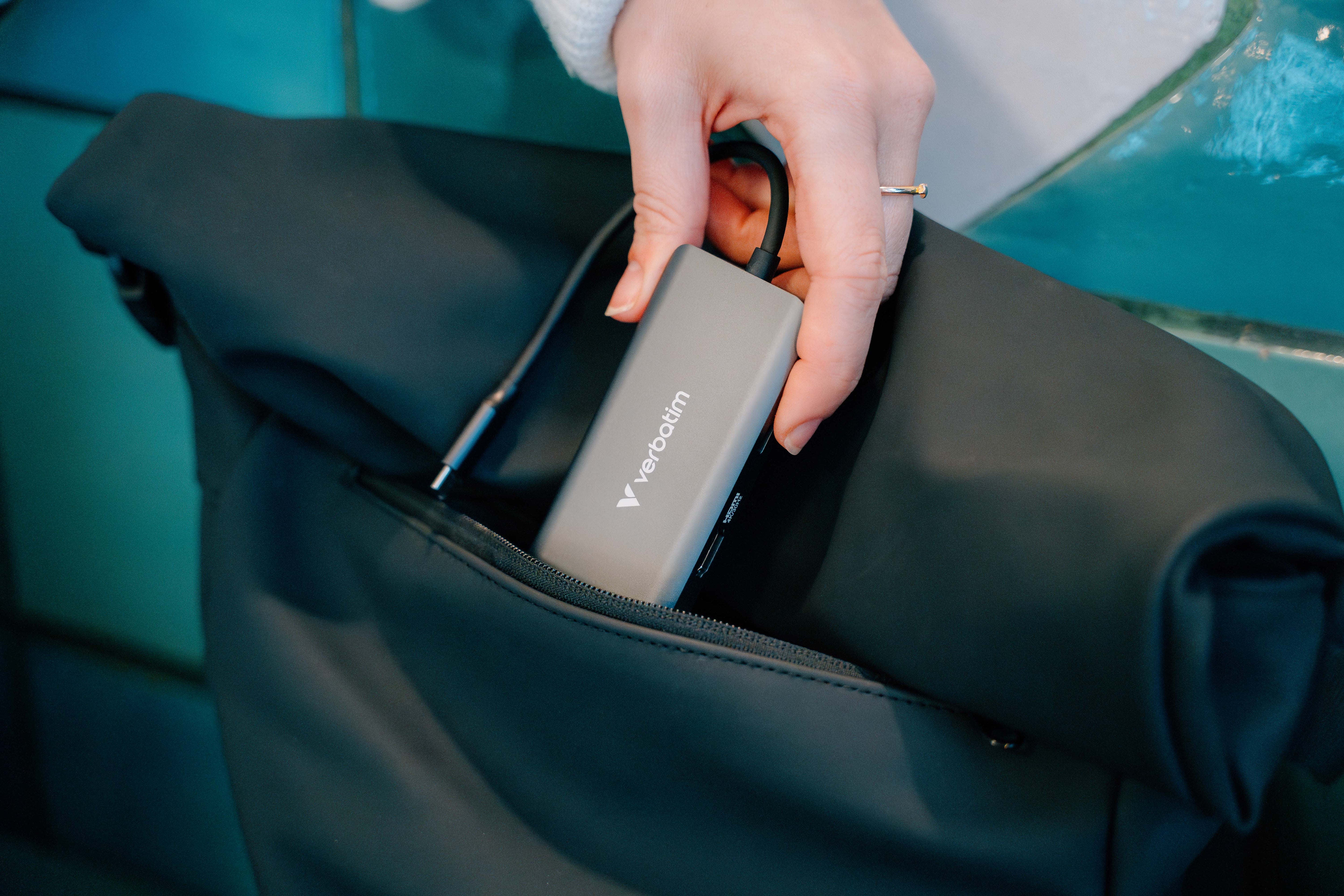 VERBATIM USB-C ESSENTIALS MULTIPORT HUB 6 PORT WITH RJ45 WCF (P)