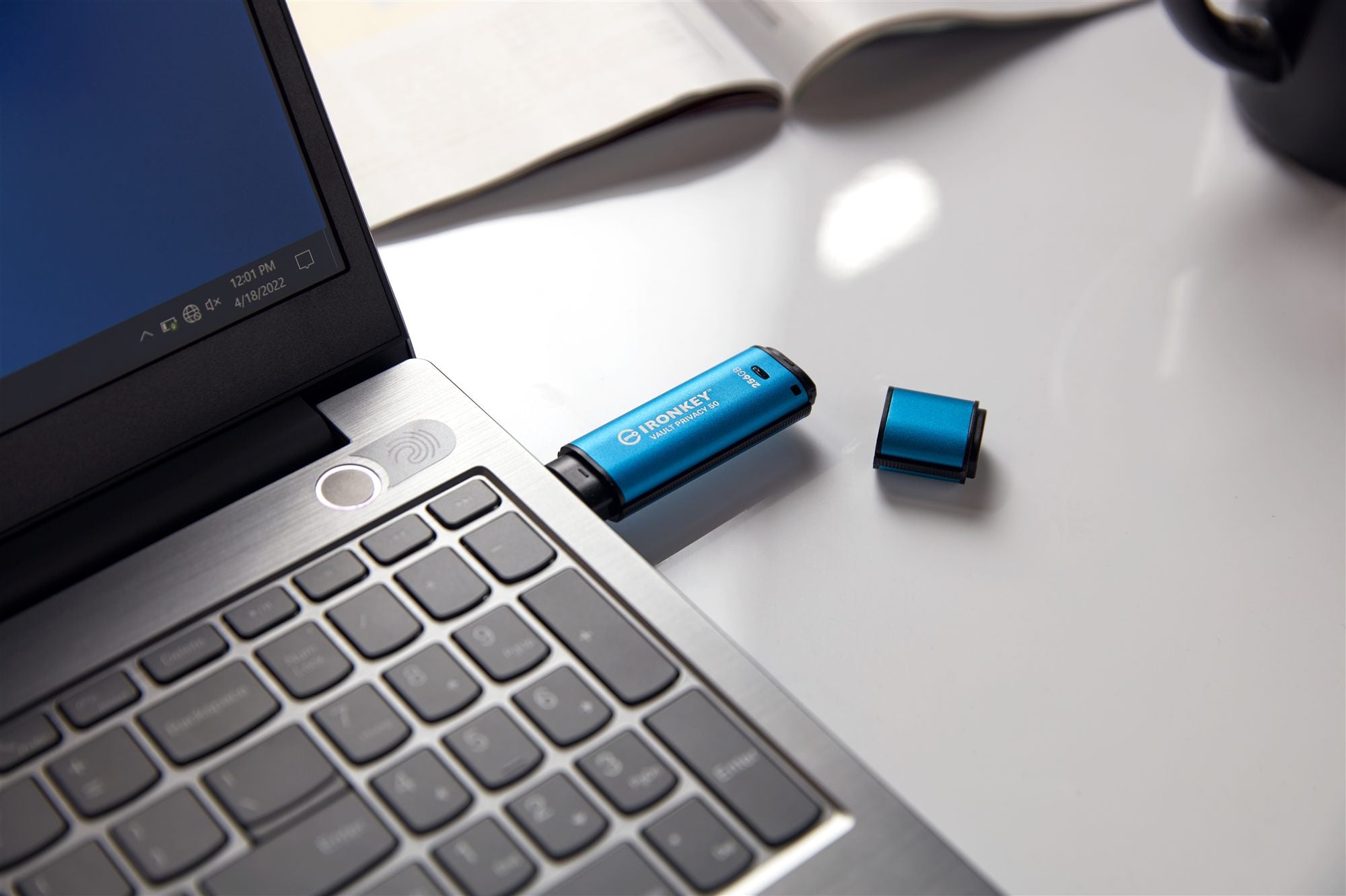 KINGSTON 256Go IronKey Vault Privacy 50 USB AES-256 Encrypted FIPS 197