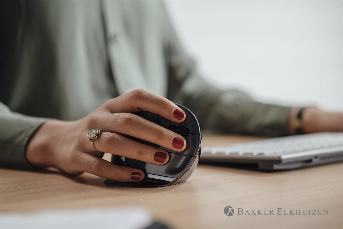 EVOLUENT Vertical Mouse D Large USB