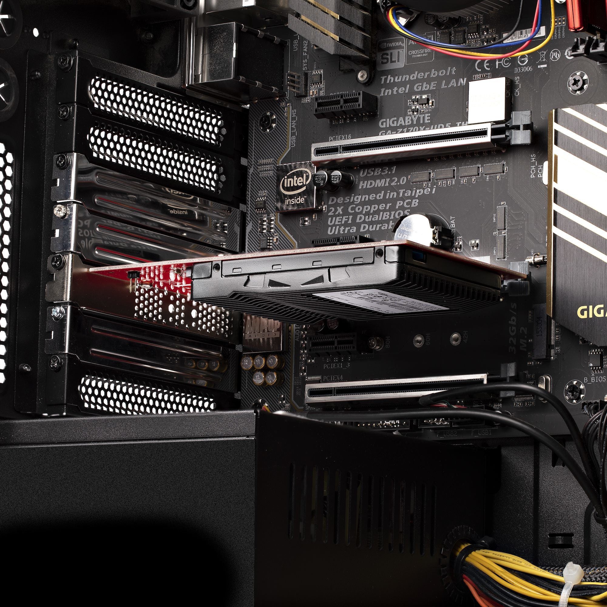 U.3 to PCIe Adapter Card For U.3 SSDs