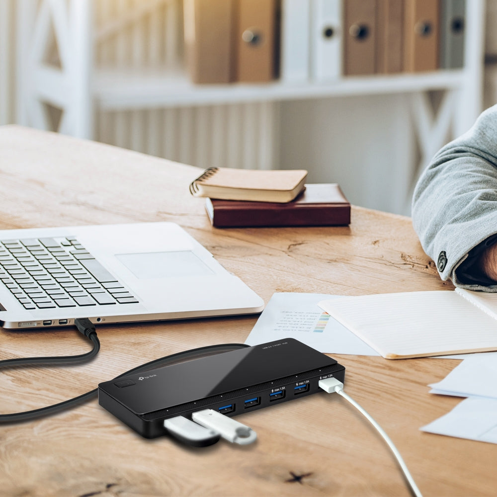 TP-LINK 7-port USB 3.0 Hub Desktop 12V/2.5A power adapter included